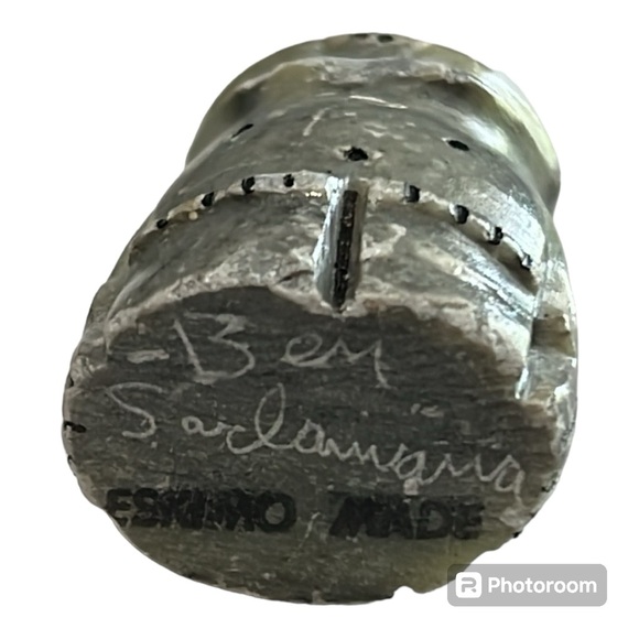 Ben Saclamana Soap Stone Eskimo Carving Signed - Picture 5 of 6